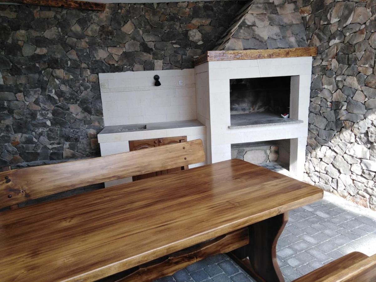 Apartments Braco Seget Vranjica Exterior photo